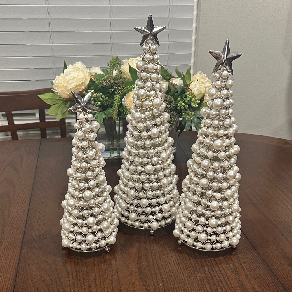 Rachel Zoe Elegant Pearl Holiday Tree Set with Silver Stars